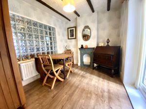 Dining Room- click for photo gallery